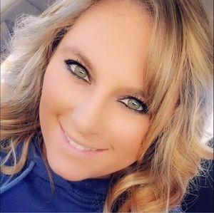 Meet your Posher, Kylee